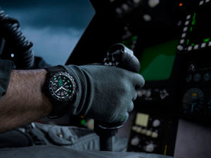Luminox Air F-117 Nighthawk x Skunk Works Heritage Quartz Uhr, XA.6442.H.SET