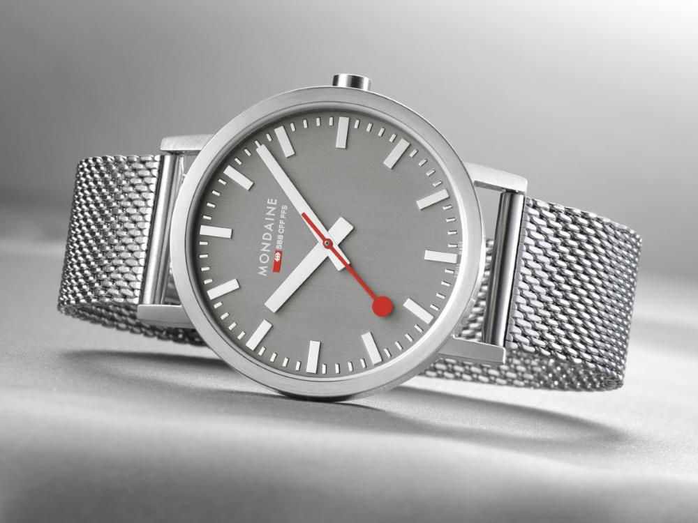 Mondaine SBB Classic Quartz Uhr, Grau, 40 mm, A660.30360.80SBJ